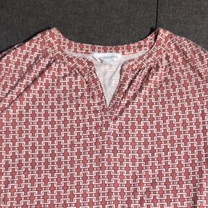 Liz Claiborne Light Burgundy and White Patterned Blouse